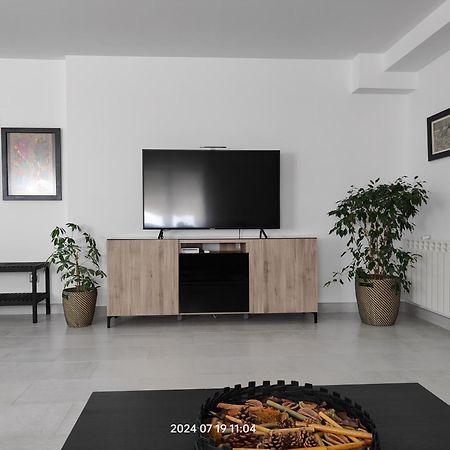 סן לורנסו דה אל אסקוריאל Loft Abantos - 120M2 Mas Terraza Y Jardin Independiente מראה חיצוני תמונה