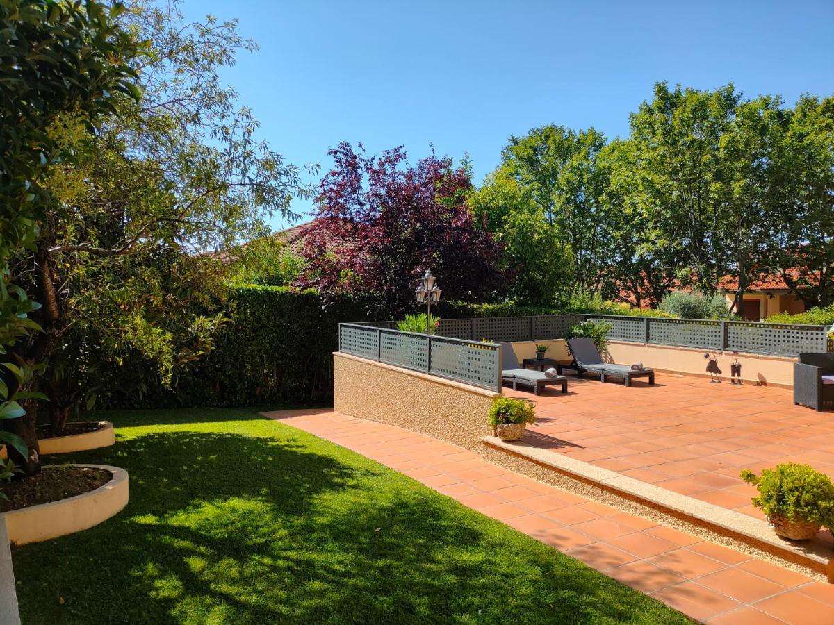 סן לורנסו דה אל אסקוריאל Loft Abantos - 120M2 Mas Terraza Y Jardin Independiente מראה חיצוני תמונה