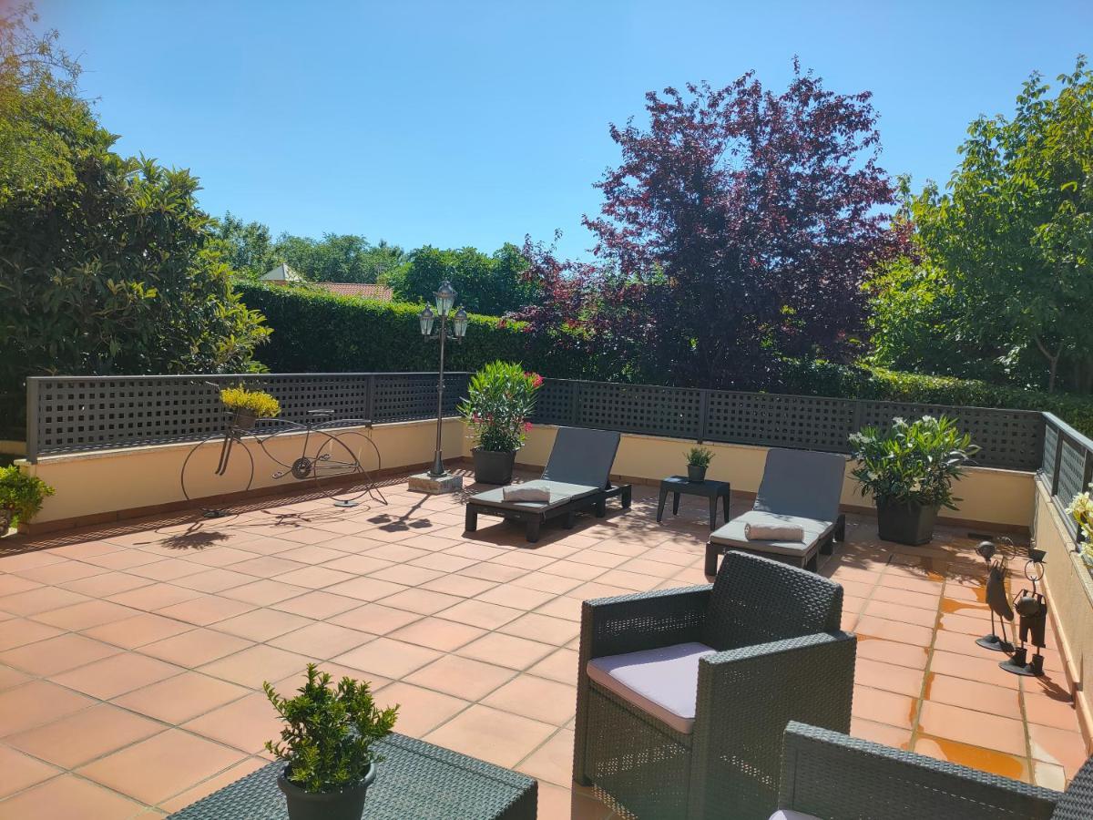 סן לורנסו דה אל אסקוריאל Loft Abantos - 120M2 Mas Terraza Y Jardin Independiente מראה חיצוני תמונה